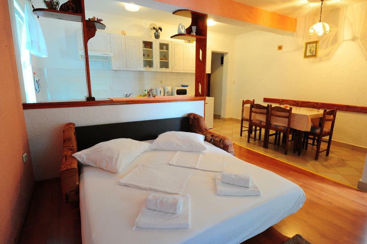 Apartmani Margeta Раб Экстерьер фото